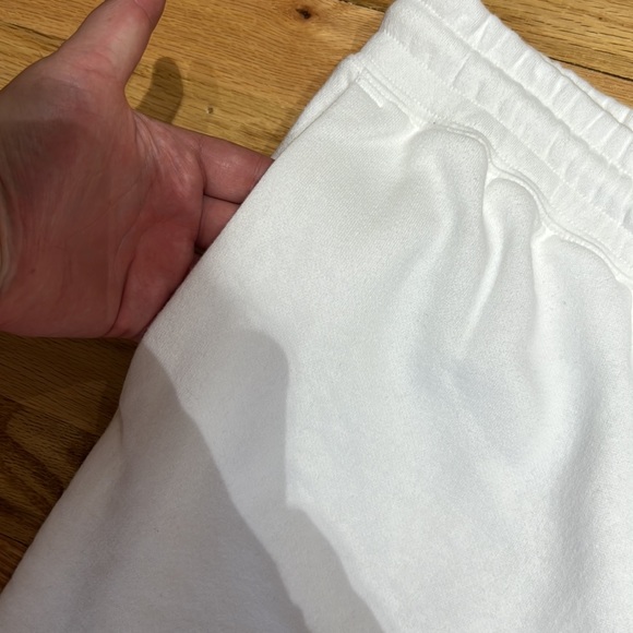 The North Face half dome white fleece jogger sweatpants NWT ⛄️🍂 - Picture 5 of 9